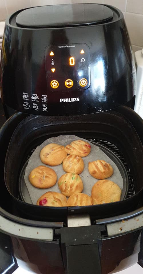Baking cookies using flour in Phillips air fryer
