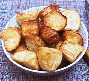 Air fryer Roast Potatoes by Anna