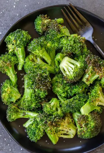 10 Minute Air Fryer Broccoli Recipe